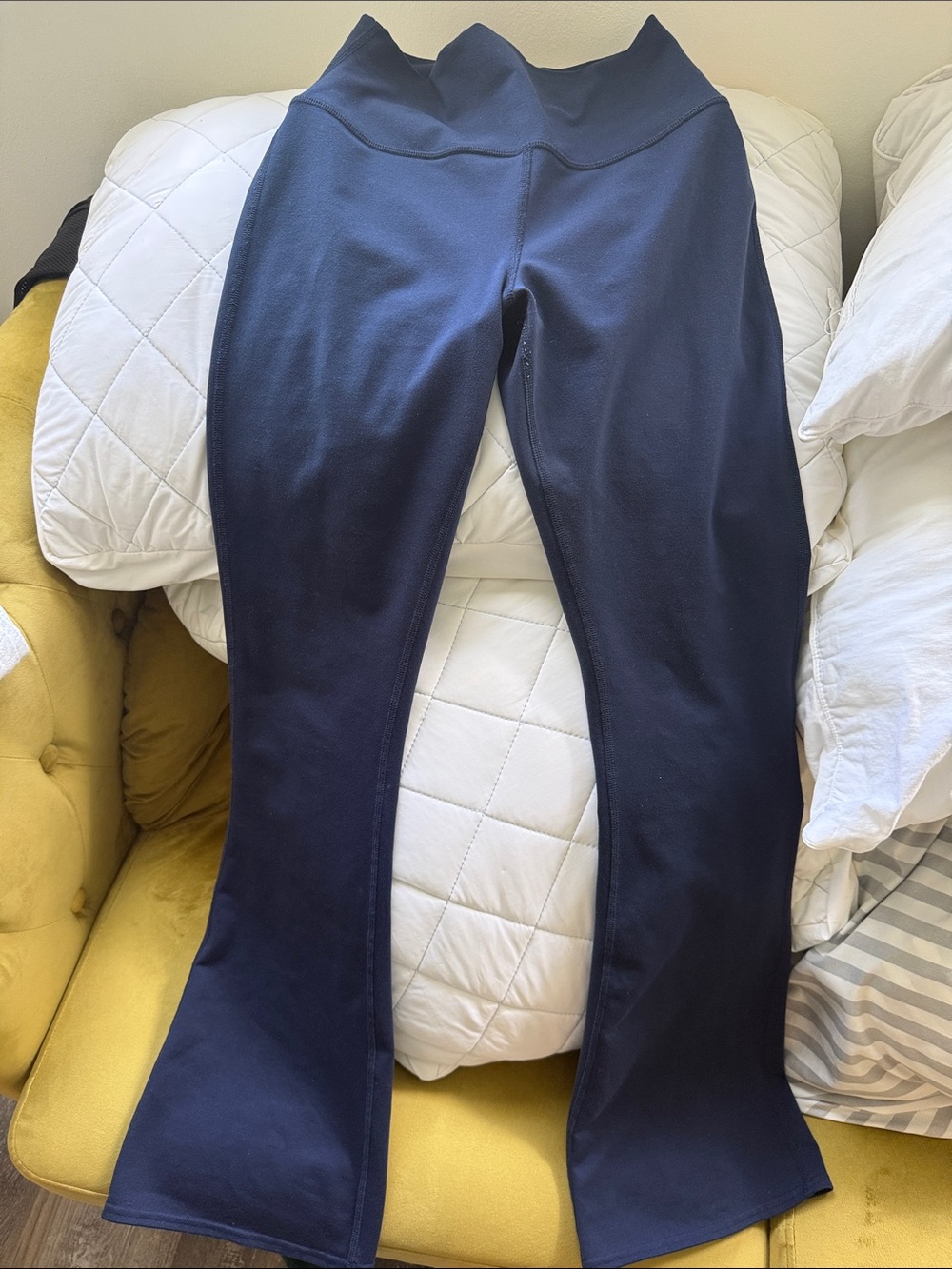ALO Yoga Women's Navy Boot Cut Flare Pants